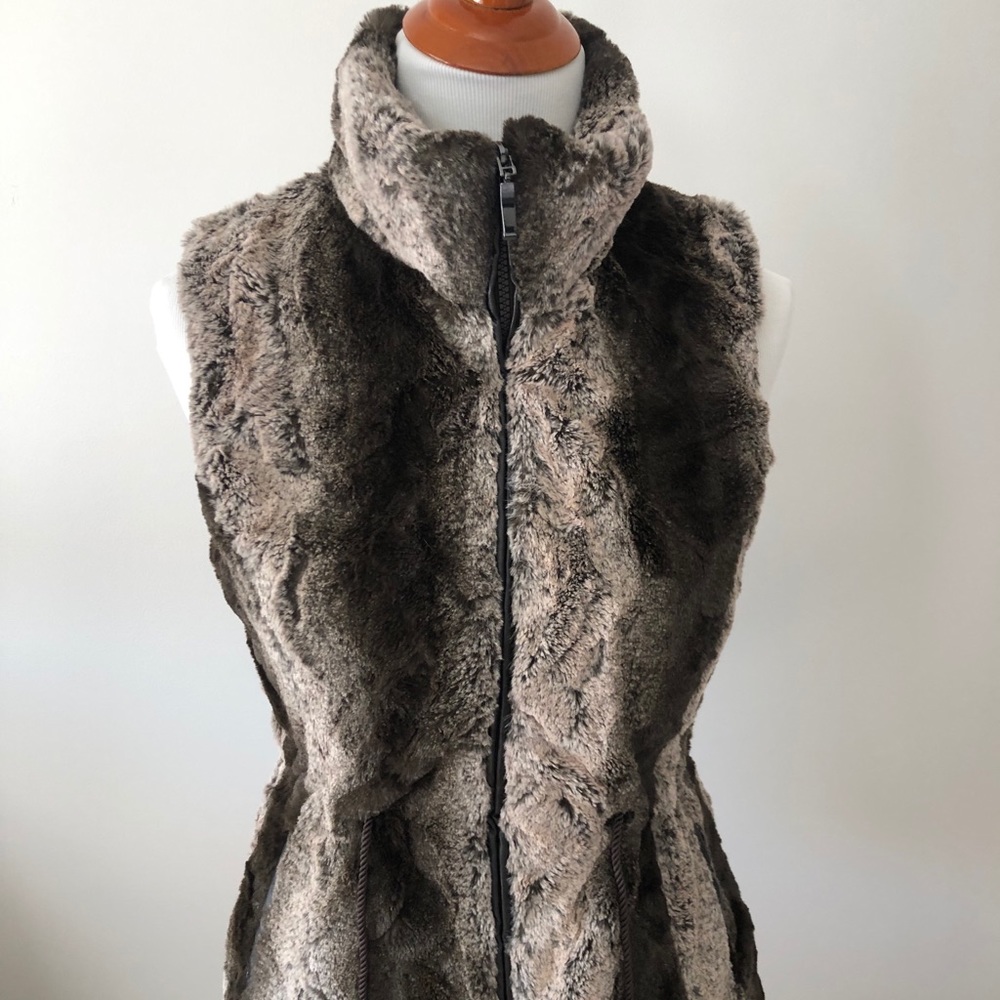 Faux Fur Vest -NEW